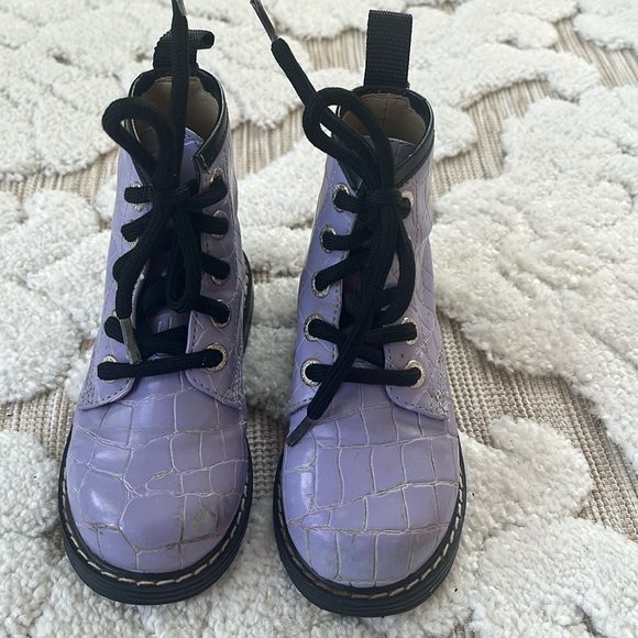 Purple boots - Picture 1 of 9
